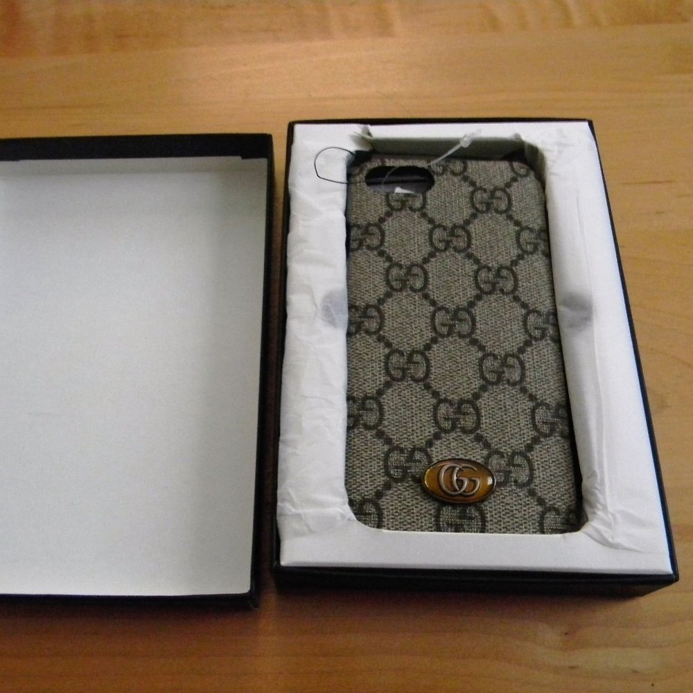 GUCCI  Iphone 8 Cover